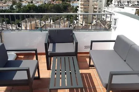 Amplio Apartamento Con Piscina Cerca De La Playa